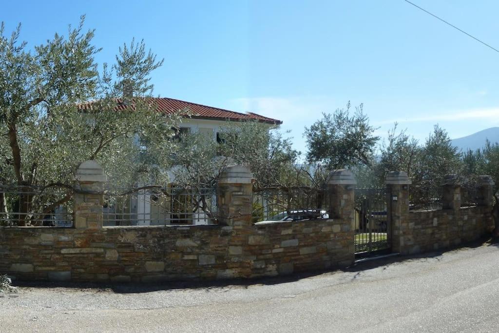 Villa Liana Sourpi Exterior foto
